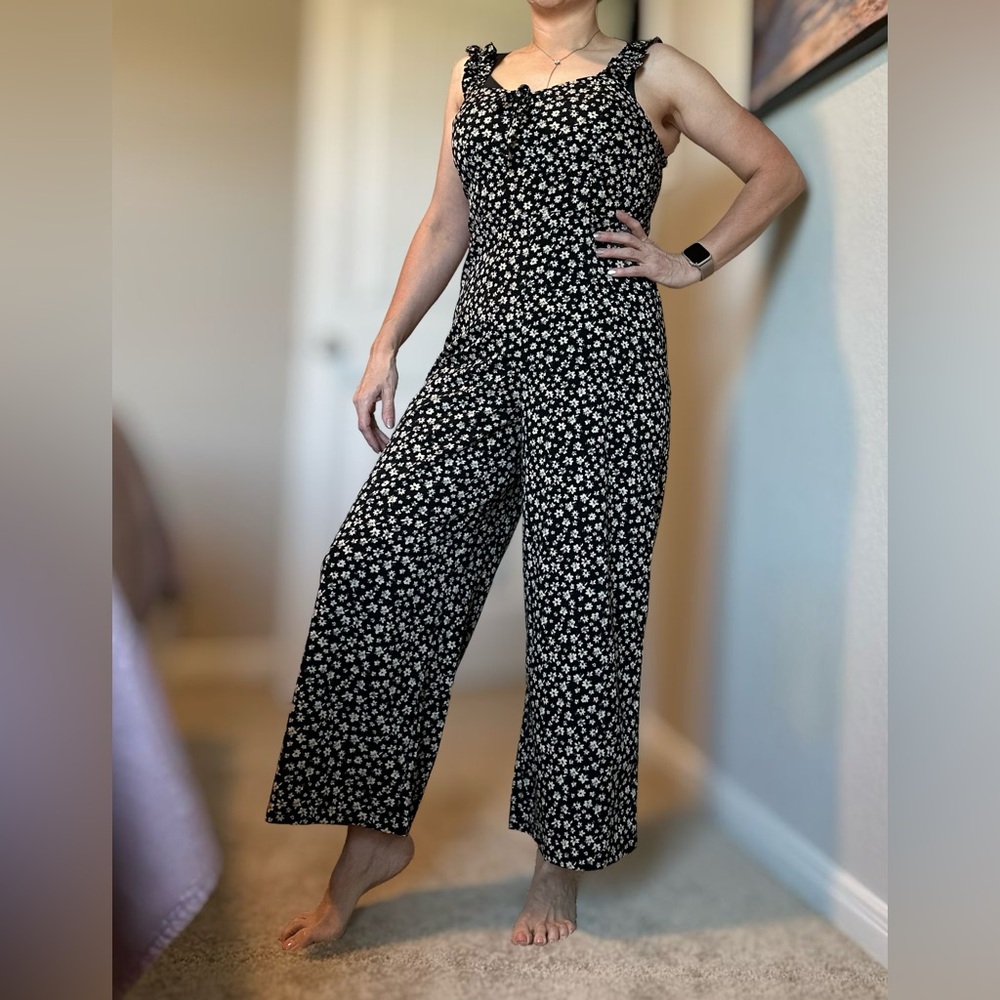 NWT Aemi + Co Floral Black Jumpsuit - Picture 3 of 16